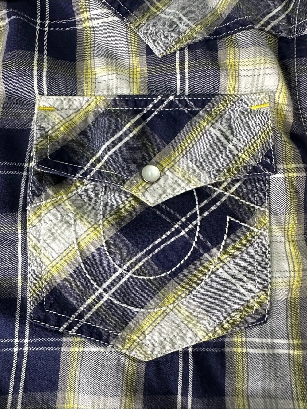 True Religion Men’s Western Plaid Pearl Snap Button Down Shirt. Size 2XL